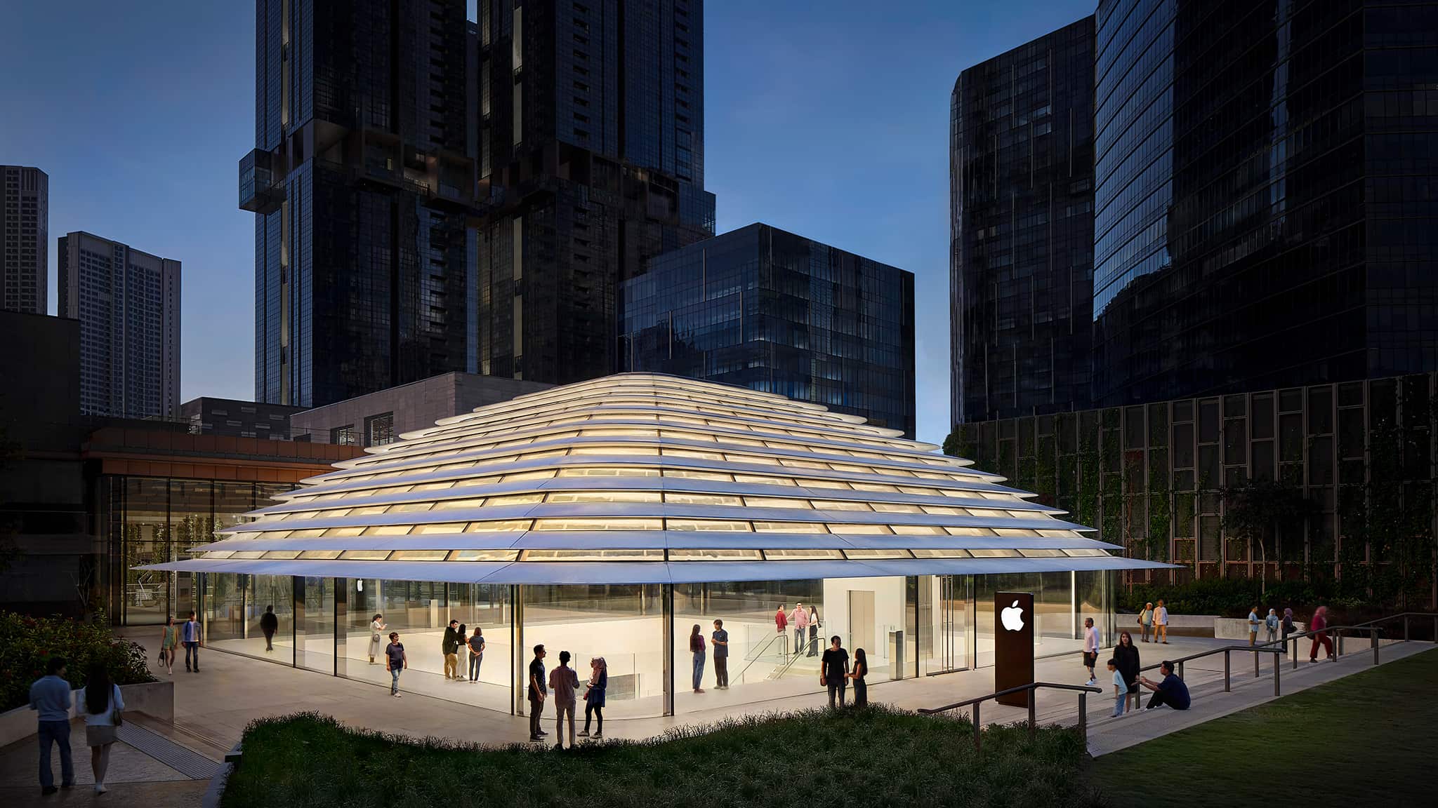 アップルストア マレーシア　オープン記念 トートバッグ　TRX Apple The Exchange TRX commemorative tote bag up for sale