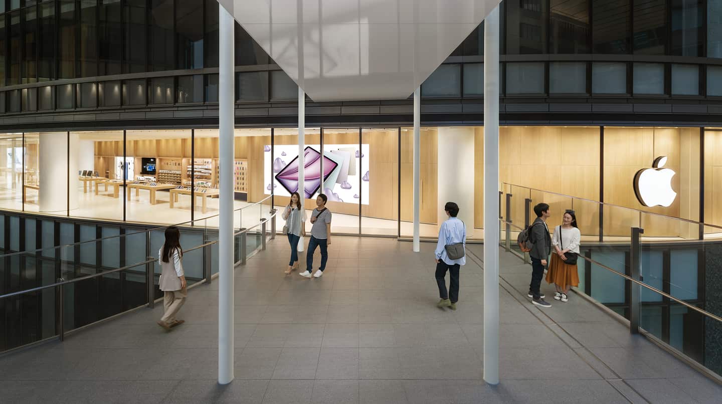 Apple Storefronts